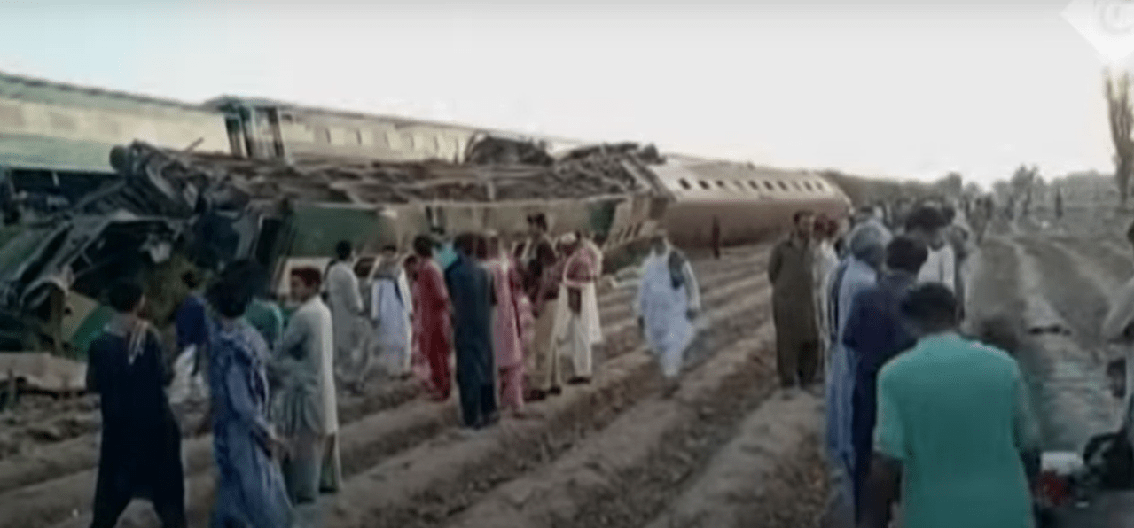 Pakistan tren kazası